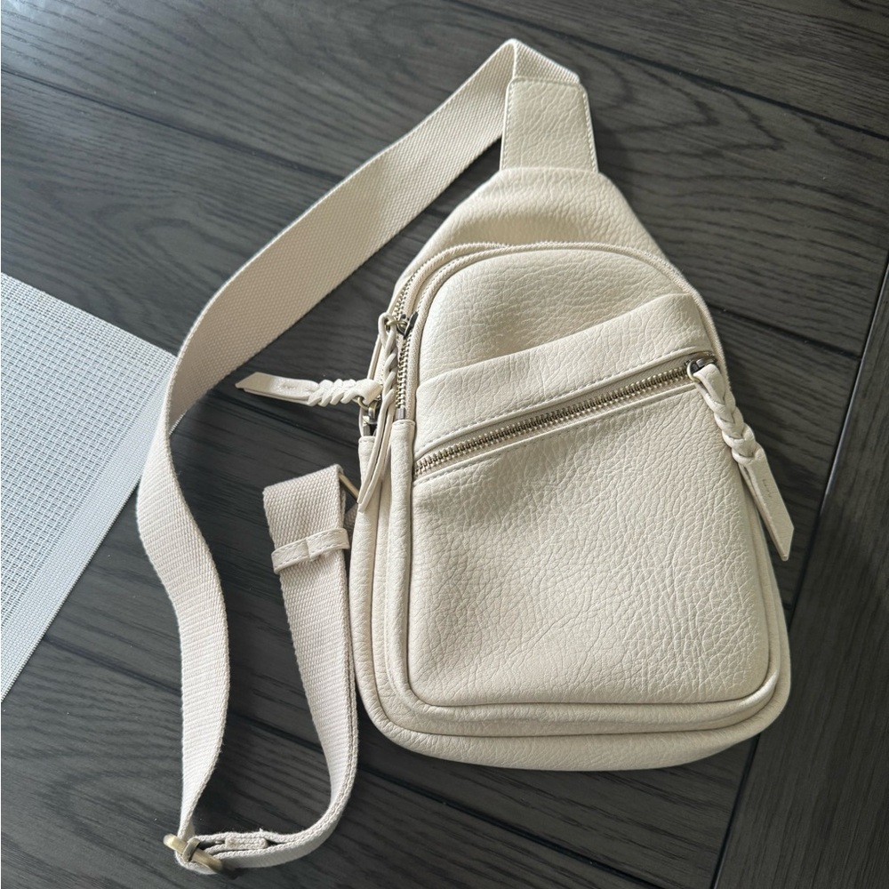 New Sling bag from Altar’d State!